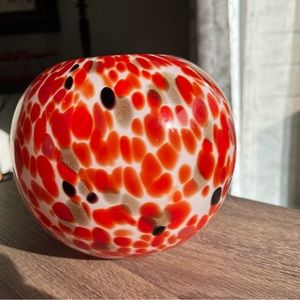 Hand blown glass bowl/vase